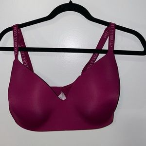 Victoria’s Secret T-shirt Bra